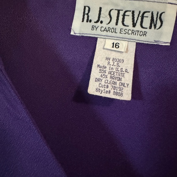 Vintage R.J. Stevens Purple Button-Up Blouse, Size 16 – Regal and Retro Chic! - Picture 2 of 3